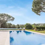 Gorgeous Home In Marbella Hébergement de vacances