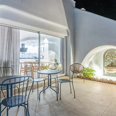 2 Bedroom Awesome In * Marbella