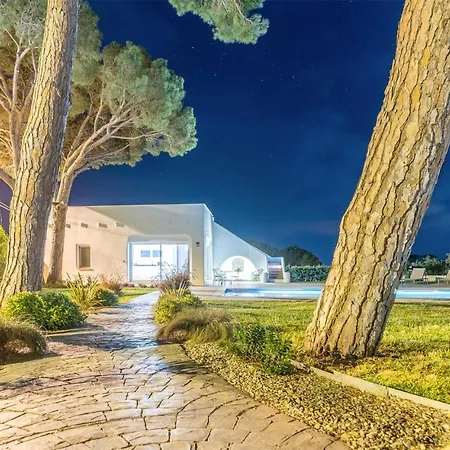 2 Bedroom Awesome In