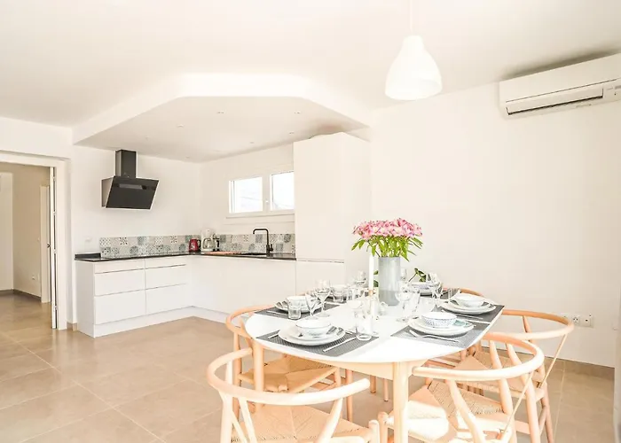 2 Bedroom Awesome In * Marbella