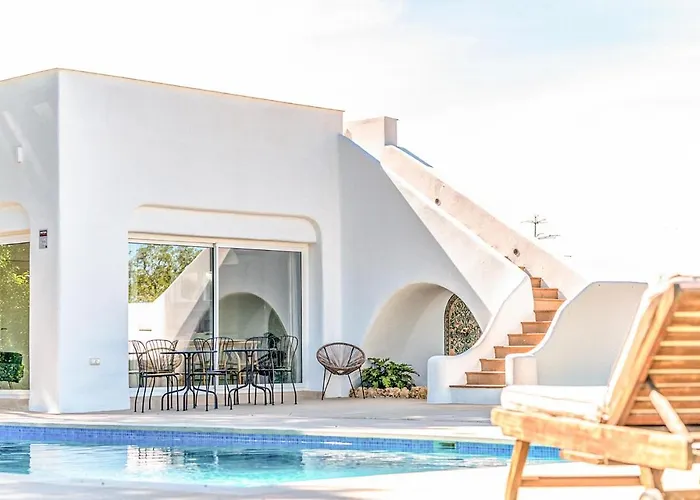 2 Bedroom Awesome In *